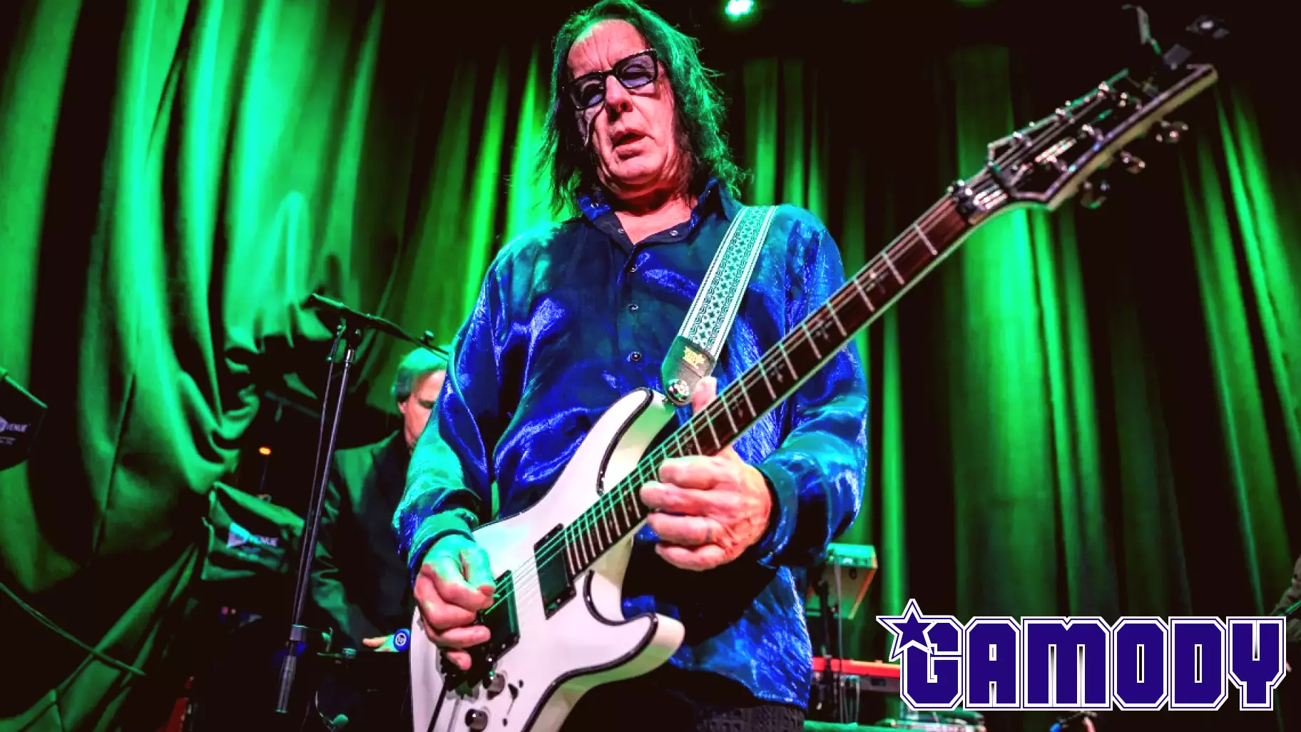Taylor Swift’s Pervasive Mediocrity Is Directly Linked to Video Games of the 90s, or So Says Todd Rundgren