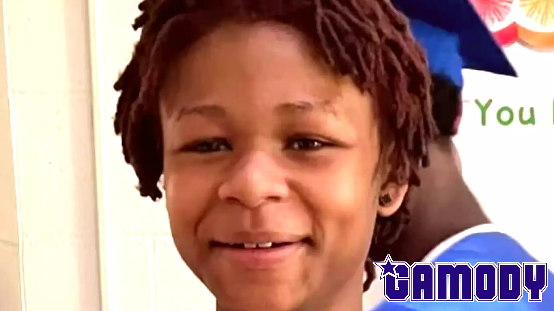 Tragic Incident: 14-Year-Old Fatally Struck by Stray Bullet While Gaming at Home